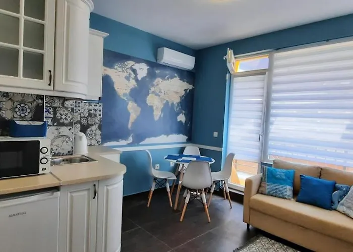 нава 8 בורגאס