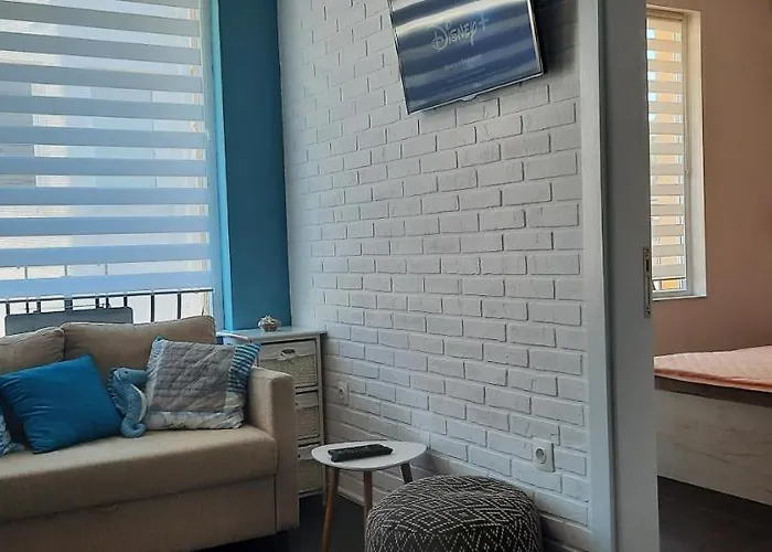 דירה нава 8 *