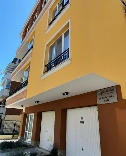 нава 8 Apartamento *